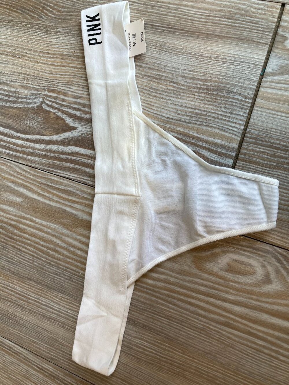 Victoria's Secret PINK Thongs White. Size Medium NWT